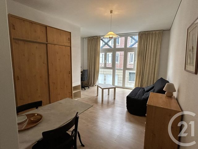 Appartement F1 à louer - 1 pièce - 25.0 m2 - BEAUVAIS - 60 - PICARDIE - Century 21 Immobilière Nord Picardie