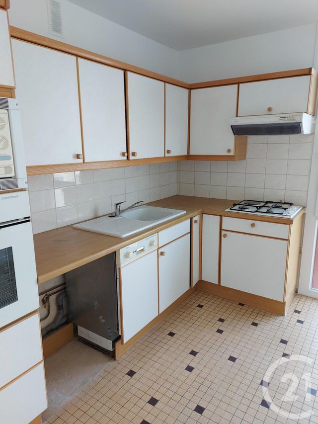 Appartement F4 à louer - 4 pièces - 77.0 m2 - BEAUVAIS - 60 - PICARDIE - Century 21 Immobilière Nord Picardie