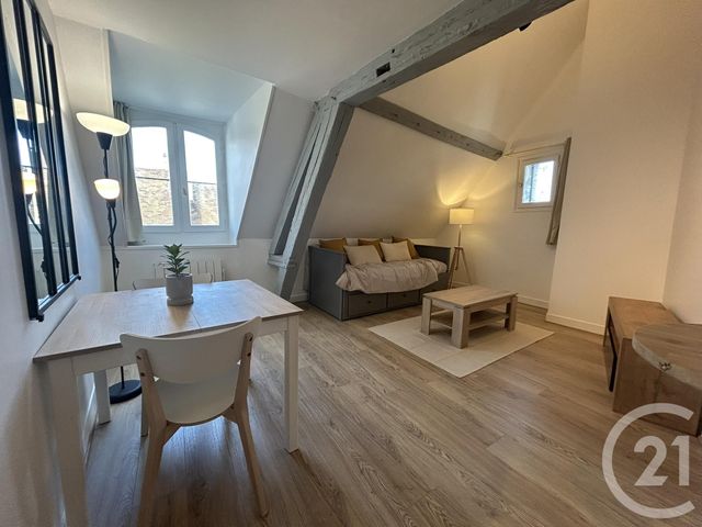 Appartement F1 à louer - 1 pièce - 27.5 m2 - BEAUVAIS - 60 - PICARDIE - Century 21 Immobilière Nord Picardie